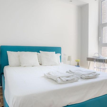 Sunlit 1 Bedroom Apt Via Pirelli 밀라노 외부 사진