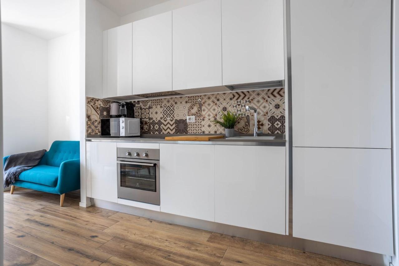 Sunlit 1 Bedroom Apt Via Pirelli 밀라노 외부 사진