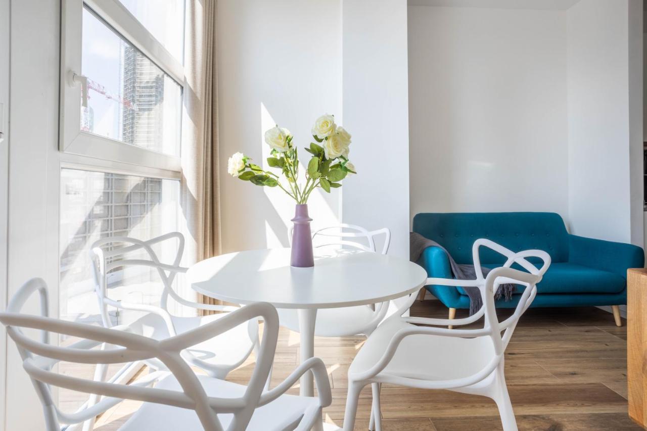 Sunlit 1 Bedroom Apt Via Pirelli 밀라노 외부 사진