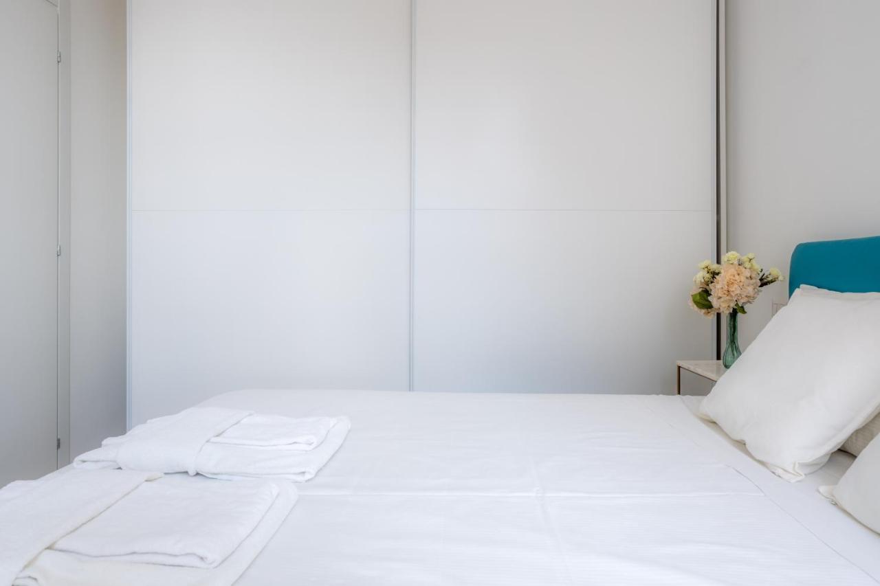 Sunlit 1 Bedroom Apt Via Pirelli 밀라노 외부 사진